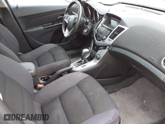 2013 Chevrolet Cruze 1LT with VIN 1G1PC5SB7D7203331, listed as a IAAI auction lot 42142672 with 189,883 mi miles and . Bid and sale history available at DreamBid. Image 5.