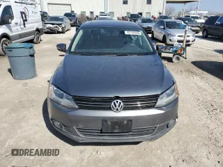 2011 Volkswagen Jetta SEL с VIN 3VWLX7AJ2BM330101, выставлен на аукционе Copart как лот 47774335 с пробегом 183 472 миль миль и Списание • Salvage title. История ставок и продаж доступна на DreamBid. Изображение 5.