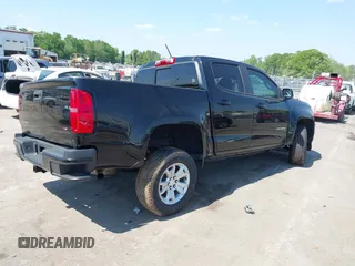 2021 Chevrolet Colorado 2WD LT z VIN 1GCGSCEN1M1221153, wystawiony jako IAAI lot #42056068 z przebiegiem 79 310 mil mil oraz . Historia ofert i sprzedaży dostępna na DreamBid. Obrazek 4.