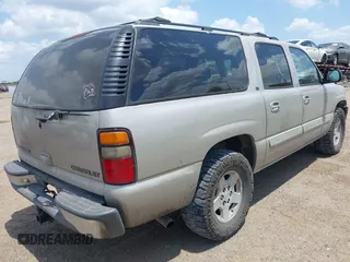 2005 Chevrolet Suburban LS with VIN 3GNEC16ZX5G140284, listed as a IAAI auction lot 42431121 with 320,910 mi miles and . Bid and sale history available at DreamBid. Image 4.