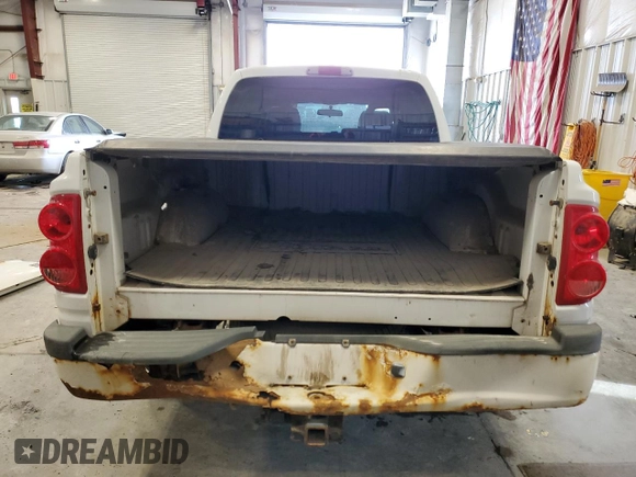 2007 Dodge Dakota SLT with VIN 1D7HW48PX7S216257, listed as a Copart auction lot 41766435 with 215,758 mi miles and Non Repairable. Bid and sale history available at carsss.com. Image 6.