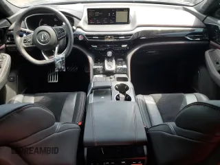 2023 Acura MDX w/A-Spec Package z VIN 5J8YE1H02PL040024, wystawiony jako Copart lot #55363645 z przebiegiem 70 329 mil mil oraz Szkoda całkowita • Salvage title. Historia ofert i sprzedaży dostępna na DreamBid. Obrazek 8.