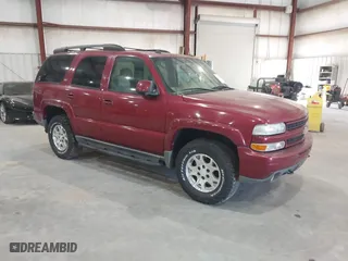 2005 Chevrolet Tahoe Z71 with VIN 1GNEK13Z05R271098, listed as a IAAI auction lot 41616696 with 285,553 mi miles. Bid and sale history available at carsss.com. Image 1.