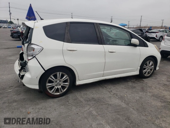 2009 Honda Fit Sport with VIN JHMGE88409S066991, listed as a Copart auction lot 52823425 with 275,722 mi miles and Salvage Title. Bid and sale history available at carsss.com. Image 3.