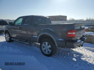 2006 Ford F-150 XLT z VIN 1FTPX04526KB05118, wystawiony jako Copart lot #41394315 z przebiegiem 122 502 mil mil oraz Czysty tytuł • Clean title. Historia ofert i sprzedaży dostępna na DreamBid. Obrazek 2.