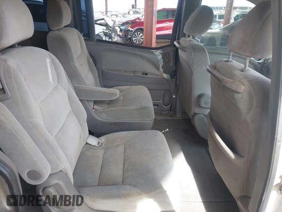 2009 Honda Odyssey LX with VIN 5FNRL38289B049418, listed as a IAAI auction lot 41777253 with 151,512 mi miles and . Bid and sale history available at DreamBid. Image 8.