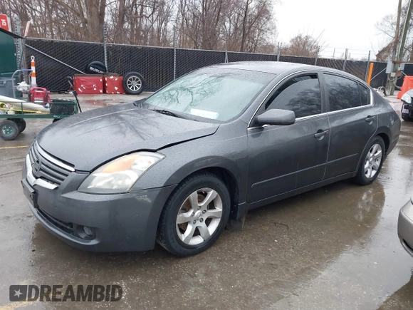 2008 Nissan Altima 2.5 with VIN 1N4AL21E58N408130, listed as a IAAI auction lot 41697109 with 229,544 mi miles. Bid and sale history available at carsss.com. Image 2.