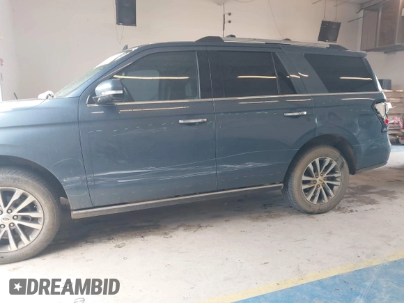 2018 Ford Expedition Limited with VIN 1FMJU1KT6JEA13227, listed as a IAAI auction lot 41830144 with 115,787 mi miles. Bid and sale history available at carsss.com. Image 6.