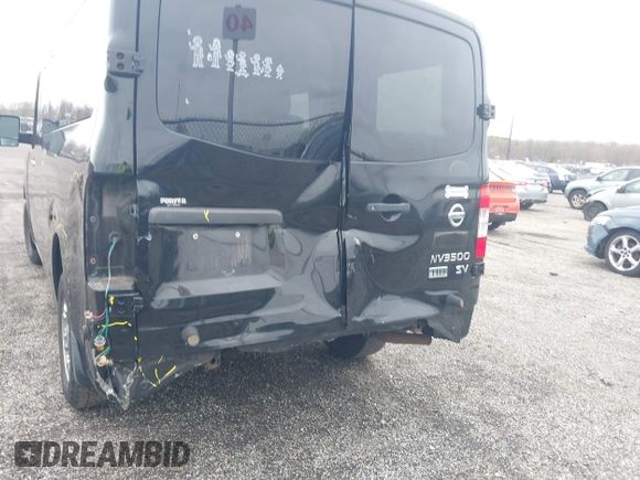 2016 Nissan NV S z VIN 5BZBF0AA8GN852818, wystawiony jako IAAI lot #41957159 z przebiegiem 120 601 mil mil oraz . Historia ofert i sprzedaży dostępna na DreamBid. Obrazek 6.