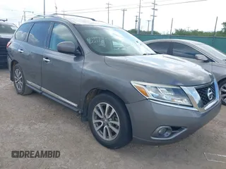 2016 Nissan Pathfinder S with VIN 5N1AR2MN7GC622160, listed as a IAAI auction lot 42423550 with 179,560 mi miles and . Bid and sale history available at DreamBid. Image 1.