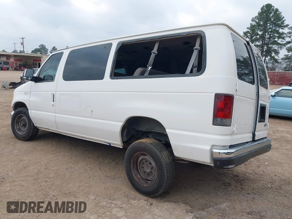 2003 Ford Econoline Passenger XL with VIN 1FBNE31L63HA12648, listed as a IAAI auction lot 41763111 with 592,494 mi miles and . Bid and sale history available at carsss.com. Image 3.