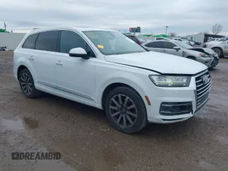 2017 Audi Q7 Prestige with VIN WA1VAAF78HD006575, listed as a IAAI auction lot 41747642 with 118,316 mi miles. Bid and sale history available at carsss.com. Image 1.
