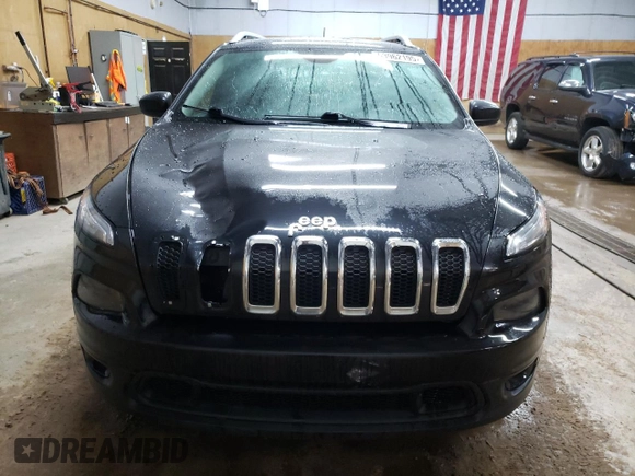2015 Jeep Cherokee Latitude with VIN 1C4PJLCB8FW622135, listed as a Copart auction lot 53962195 with 119,793 mi miles and Clean Title. Bid and sale history available at carsss.com. Image 5.