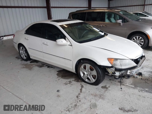 2008 Acura RL Tech Pkg with VIN JH4KB16668C002543, listed as a IAAI auction lot 40865147 with 178,365 mi miles. Bid and sale history available at carsss.com. Image 1.