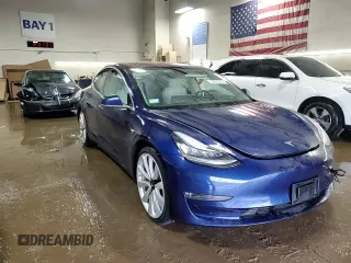 2018 Tesla Model 3 Long Range Battery z VIN 5YJ3E1EB3JF055673, wystawiony jako Copart lot #50915355 z przebiegiem 39 567 mil mil oraz Szkoda całkowita • Salvage title. Historia ofert i sprzedaży dostępna na DreamBid. Obrazek 13.