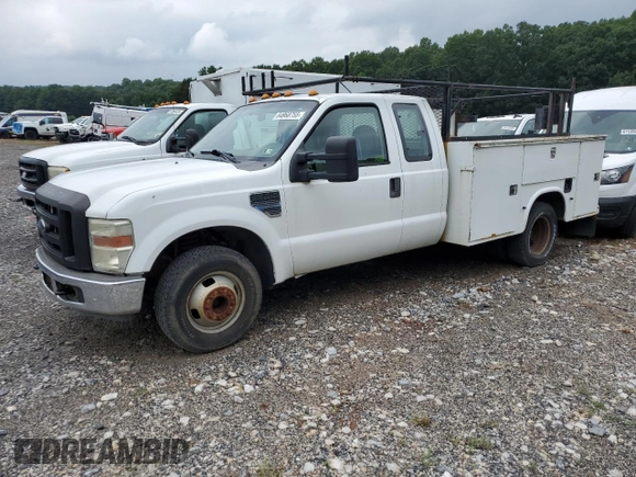 2008 Ford F-350 XL with VIN 1FDWX36Y98ED93821, listed as a Copart auction lot 64868755 with 71,667 mi miles and Clean title. Bid and sale history available at DreamBid. Image 1.