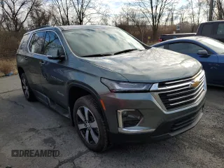 2022 Chevrolet Traverse LT Leather with VIN 1GNERHKW9NJ105351, listed as a Copart auction lot 83331064 with 25,013 mi miles and Salvage Title. Bid and sale history available at carsss.com. Image 4.