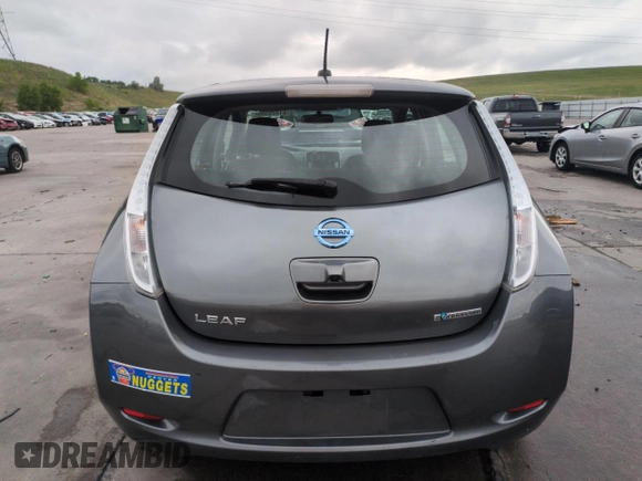 2015 Nissan LEAF S with VIN 1N4AZ0CP3FC327105, listed as a Copart auction lot 61426595 with 71,693 mi miles and Salvage title. Bid and sale history available at DreamBid. Image 6.