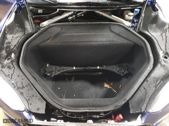 2015 Tesla Model S 85D with VIN 5YJSA1S24FF088555, listed as a Copart auction lot 86726754 with 85,653 mi miles and Salvage Title. Bid and sale history available at carsss.com. Image 11.