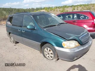 2005 Kia Sedona LX with VIN KNDUP132X56735119, listed as a IAAI auction lot 41798736 with 196,460 mi miles. Bid and sale history available at carsss.com. Image 1.