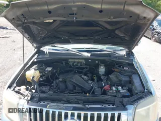 2008 Mercury Mariner Premier with VIN 4M2CU871X8KJ20395, listed as a IAAI auction lot 42166982 with 271,417 mi miles and . Bid and sale history available at DreamBid. Image 10.