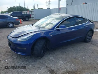 2019 Tesla Model 3 Mid Range z VIN 5YJ3E1EA8KF308947, wystawiony jako IAAI lot #39617997 z przebiegiem 70 831 mil mil oraz . Historia ofert i sprzedaży dostępna na DreamBid. Obrazek 20.