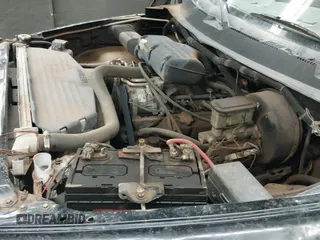 1996 Dodge 1500 z VIN 3B7HF13Z4TM123738, wystawiony jako IAAI lot #42866511 z przebiegiem 186 605 mil mil oraz . Historia ofert i sprzedaży dostępna na DreamBid. Obrazek 12.