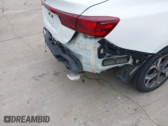 2021 Kia Forte LXS with VIN 3KPF24AD0ME361786, listed as a IAAI auction lot 42427196 with 60,013 mi miles and . Bid and sale history available at DreamBid. Image 16.