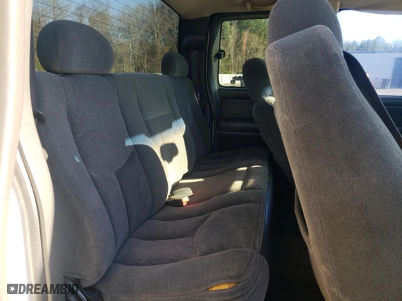 2004 Chevrolet Silverado 1500 Work Truck with VIN 2GCEC19V241135850, listed as a Copart auction lot 43718425 with 241,347 mi miles and Clean Title. Bid and sale history available at carsss.com. Image 10.