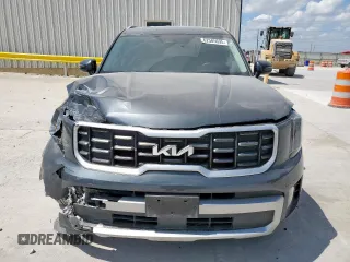 2023 Kia Telluride S with VIN 5XYP64GC6PG338950, listed as a Copart auction lot 62585695 with 72,523 mi miles and Salvage title. Bid and sale history available at DreamBid. Image 5.