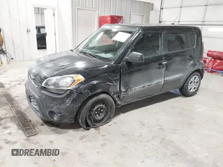 2013 Kia Soul with VIN KNDJT2A58D7773703, listed as a IAAI auction lot 41628420 with 100,301 mi miles. Bid and sale history available at carsss.com. Image 17.