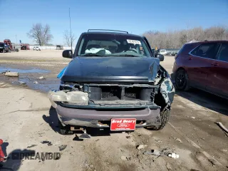 1995 Ford Explorer Eddie Bauer z VIN 1FMDU34X0SZB49016, wystawiony jako Copart lot #42761415 z przebiegiem 133 718 mil mil oraz Szkoda całkowita • Salvage title. Historia ofert i sprzedaży dostępna na DreamBid. Obrazek 5.