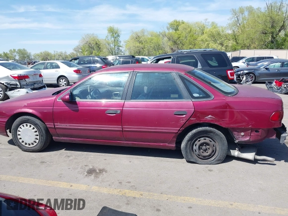 1993 Ford Taurus z VIN 1FACP52U4PG225521, wystawiony jako IAAI lot #42096535 z przebiegiem 76 808 mil mil oraz . Historia ofert i sprzedaży dostępna na DreamBid. Obrazek 14.