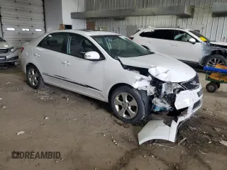 2010 Kia Forte EX z VIN KNAFU4A27A5230657, wystawiony jako Copart lot #58817345 z przebiegiem 63 949 mil mil oraz Nie do naprawy • Non repairable. Historia ofert i sprzedaży dostępna na DreamBid. Obrazek 4.