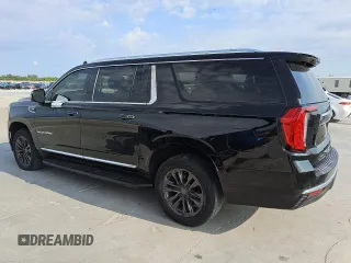 2022 GMC Yukon XL SLT z VIN 1GKS2GKD4NR141964, wystawiony jako Copart lot #57157795 z przebiegiem 48 131 mil mil oraz Czysty tytuł • Clean title. Historia ofert i sprzedaży dostępna na DreamBid. Obrazek 2.