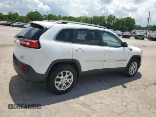2017 Jeep Cherokee Latitude z VIN 1C4PJMCB7HW546190, wystawiony jako Copart lot #58212075 z przebiegiem 62 238 mil mil oraz Szkoda całkowita • Salvage title. Historia ofert i sprzedaży dostępna na DreamBid. Obrazek 3.