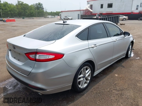 2016 Ford Fusion SE with VIN 3FA6P0H76GR338557, listed as a IAAI auction lot 42424262 with 165,299 mi miles and . Bid and sale history available at DreamBid. Image 4.