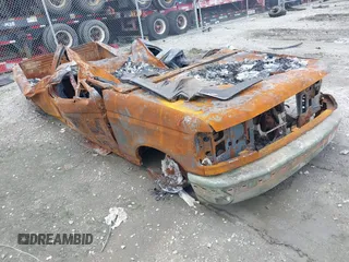 1995 Ford F-150 z VIN 1FTEX15N9SKB99892, wystawiony jako IAAI lot #42370630 z przebiegiem Nie podano mil oraz . Historia ofert i sprzedaży dostępna na DreamBid. Obrazek 1.