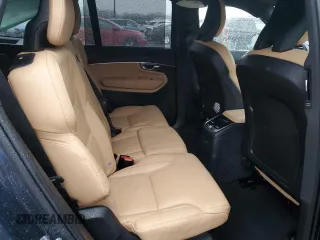 2025 Volvo XC90 Plug-In Hybrid Ultra z VIN YV4H60PFXS1305589, wystawiony jako Copart lot #48111435 z przebiegiem Nie podano mil oraz Szkoda całkowita • Salvage title. Historia ofert i sprzedaży dostępna na DreamBid. Obrazek 11.