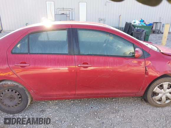 2007 Toyota Yaris with VIN JTDBT923X71065311, listed as a IAAI auction lot 42055142 with 173,949 mi miles. Bid and sale history available at carsss.com. Image 14.