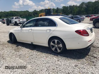 2017 Mercedes-Benz E 300 Luxury with VIN WDDZF4KB1HA148925, listed as a Copart auction lot 60001475 with 72,293 mi miles and Salvage title. Bid and sale history available at DreamBid. Image 2.