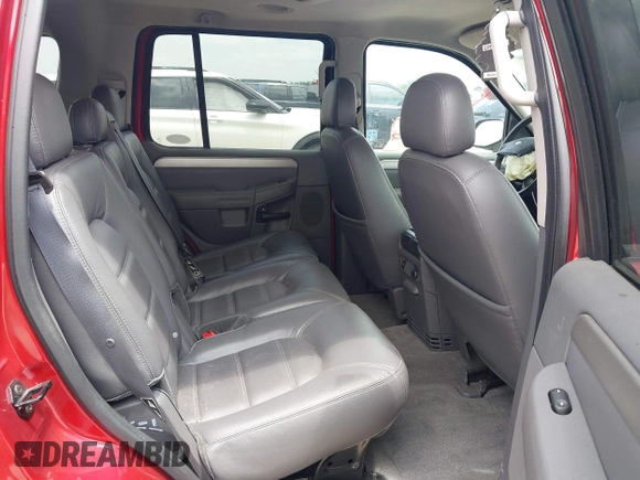 2003 Ford Explorer XLT with VIN 1FMZU63K43UA13760, listed as a IAAI auction lot 42408783 with 60,996 mi miles and . Bid and sale history available at DreamBid. Image 8.
