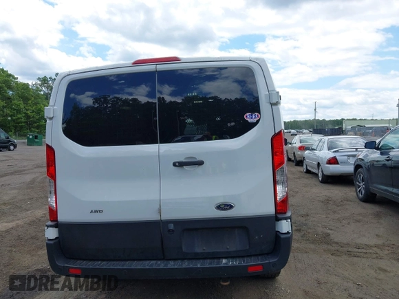 2020 Ford Transit Cargo z VIN 1FTBR2Y80LKB22354, wystawiony jako IAAI lot #42347579 z przebiegiem 64 513 mil mil oraz . Historia ofert i sprzedaży dostępna na DreamBid. Obrazek 16.