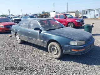 1993 Toyota Camry z VIN JT2VK12E8P0229480, wystawiony jako IAAI lot #42121492 z przebiegiem 177 921 mil mil oraz . Historia ofert i sprzedaży dostępna na DreamBid. Obrazek 1.