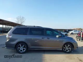 2012 Toyota Sienna SE with VIN 5TDXK3DC3CS176184, listed as a IAAI auction lot 41508814 with 162,052 mi miles. Bid and sale history available at carsss.com. Image 13.