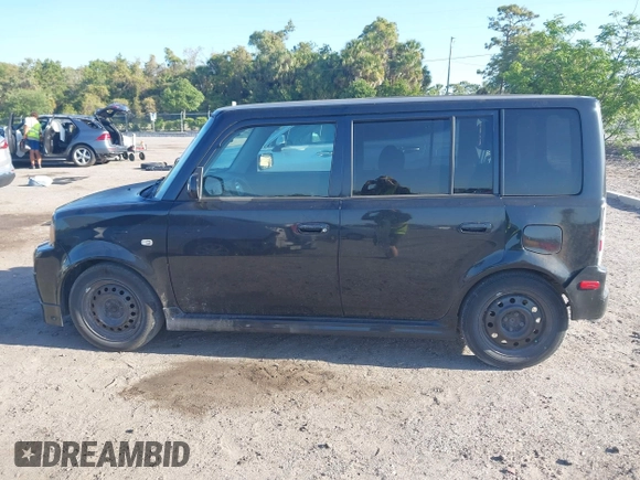 2006 Scion xB with VIN JTLKT324664045337, listed as a IAAI auction lot 42055933 with 198,469 mi miles. Bid and sale history available at carsss.com. Image 14.