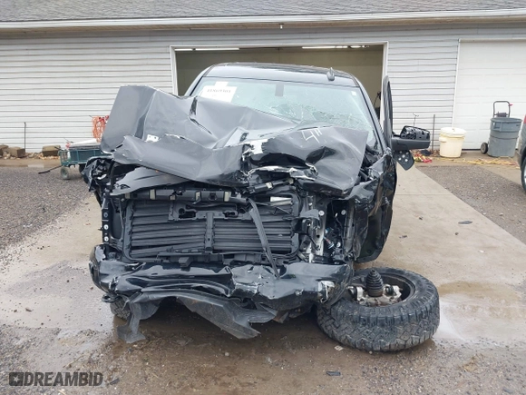 2018 Chevrolet Silverado 1500 LT with VIN 2GCVKREC8J1111943, listed as a IAAI auction lot 41869301 with 64 mi miles. Bid and sale history available at carsss.com. Image 13.