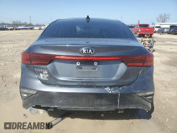 2021 Kia Forte FE with VIN 3KPF24AD1ME407349, listed as a Copart auction lot 47695845 with 31,405 mi miles and Salvage Title. Bid and sale history available at carsss.com. Image 6.