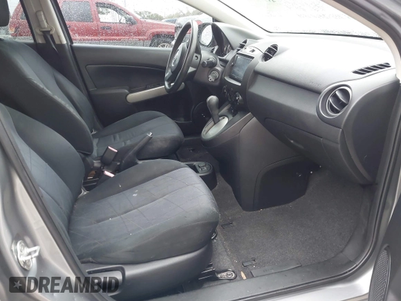 2013 Mazda Mazda2 Sport with VIN JM1DE1KY6D0170767, listed as a IAAI auction lot 41761689 with 142,743 mi miles. Bid and sale history available at carsss.com. Image 5.