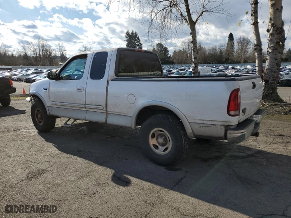 1999 Ford F-150 Work Series with VIN 2FTRX18W3XCA70547, listed as a Copart auction lot 43993145 with 0 mi miles and Salvage Title. Bid and sale history available at carsss.com. Image 2.
